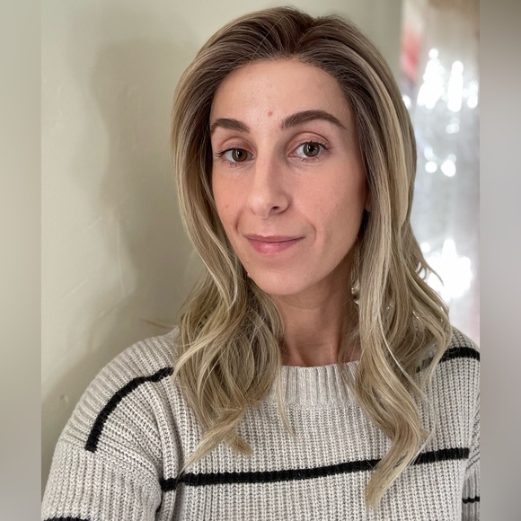Belle Tress Oxford Wig in Beige Linen Blonde - Picture 4 of 15